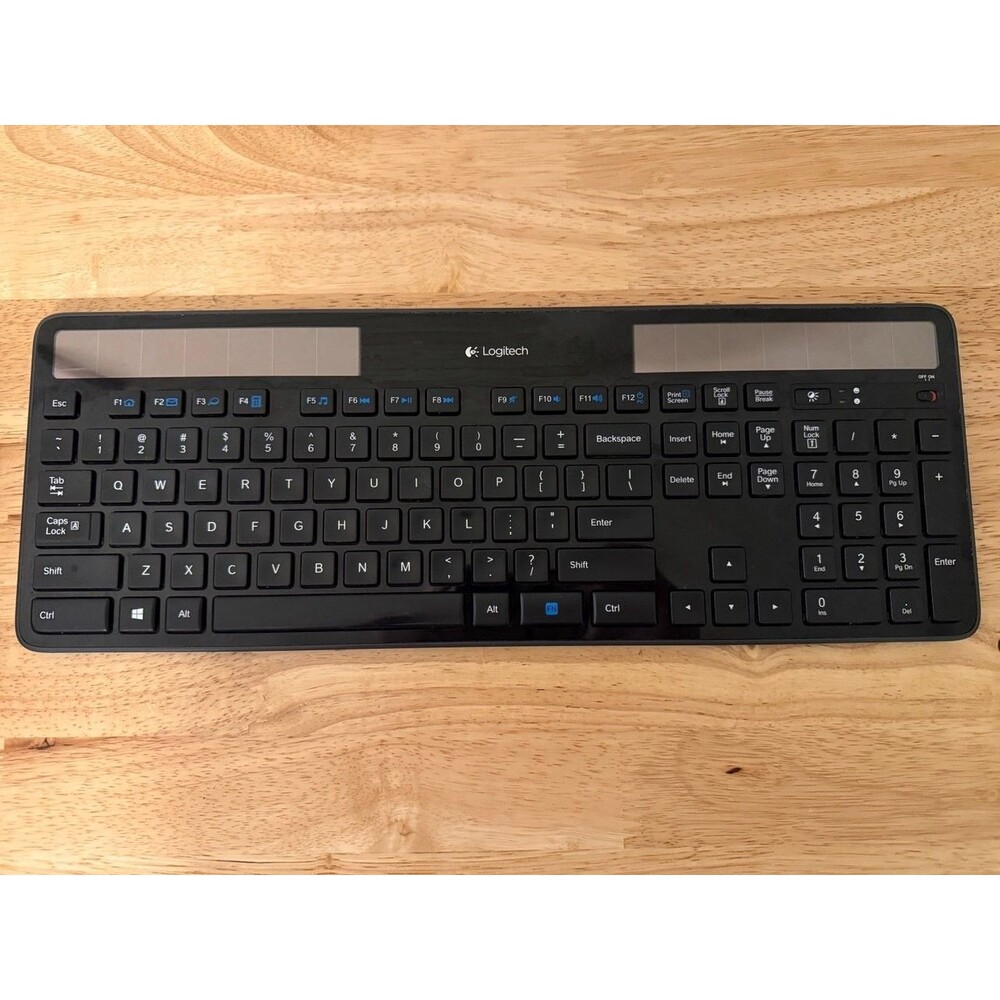 Logitech K750 Wireless Solar Keyboard - Black - Ultra Slim - BRAND NEW BATTERY